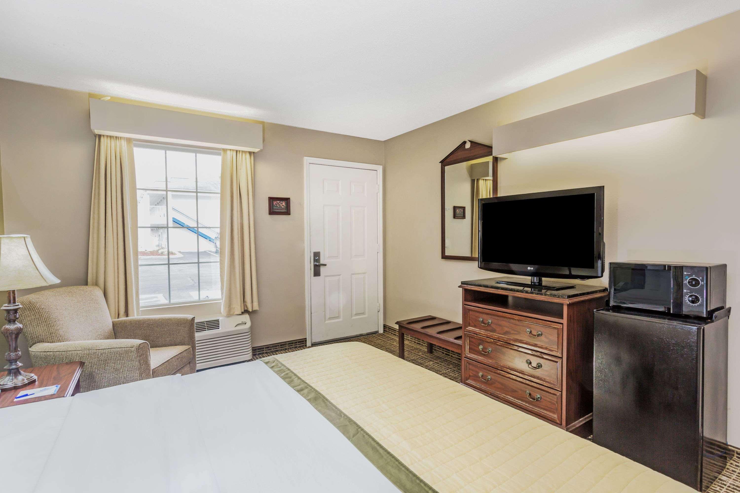 Baymont By Wyndham Valdosta At Valdosta Mall Dış mekan fotoğraf